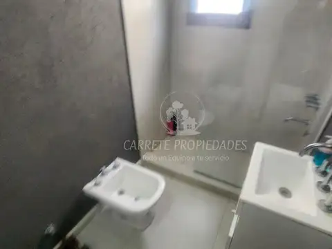 Casa en Venta con 4 cocheras