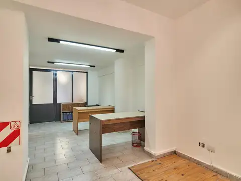 VENTA local en Mitre al 1400