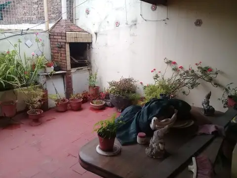 Depto Tipo Casa en Venta 60 años