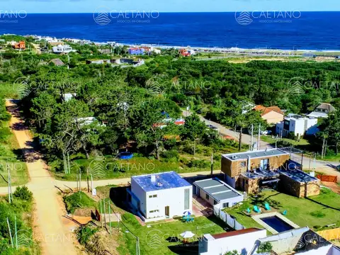 Casa en venta de 3 dormitorios con piscina en en Mananantiales Punta del Este