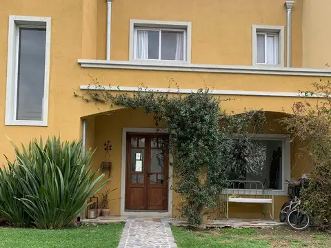 Bo. Cerr. Los Olivares | 3 dorm - Pileta - GALERIA