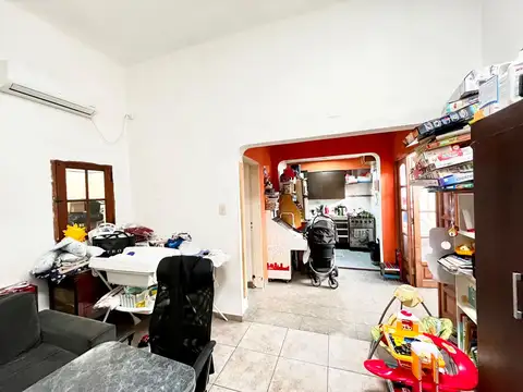 Depto Tipo Casa en Venta en Flores, USD 95.000