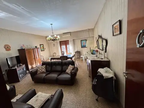 Depto Tipo Casa en Venta 65 años