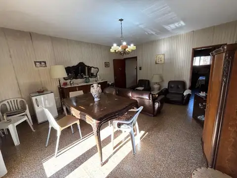 Depto Tipo Casa 4 ambientes con 2 baños