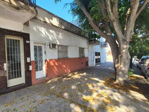 Departamento PH  en Alquiler en Monte Castro, Capital Federal, Buenos Aires