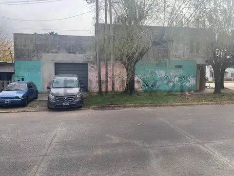 Avenida Mosconi 500, Piso 0