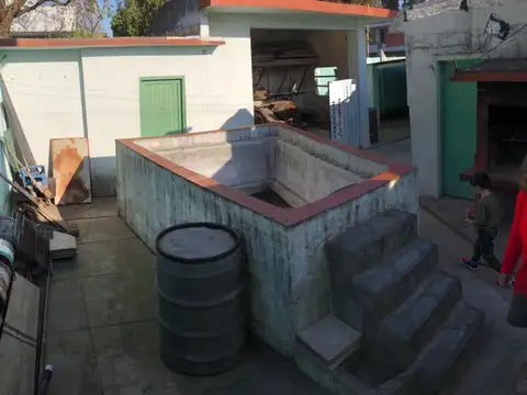 Casa 3 ambientes con 2 baños