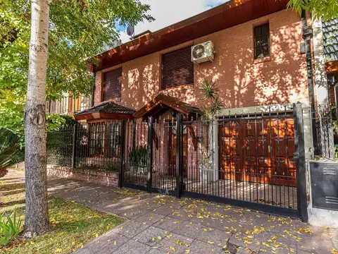 Casa en Venta en Castelar, USD 189.900