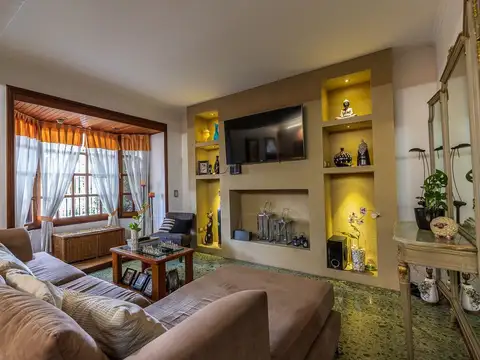 VENTA CASA 5 AMB CASTELAR NORTE PERMUTA