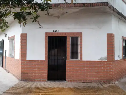 64 - 3  de Febrero 2000, Piso PB