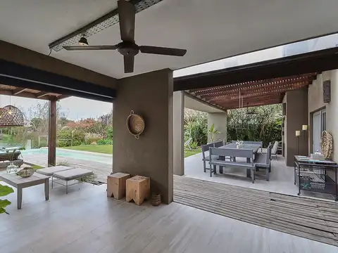 Casa 6 ambientes con 3 baños