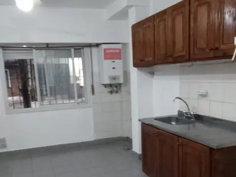 ALQUILER DEPTO P.B. 2 HAB, PATIO y COCHERA COMPARTIDA - sanchez de bustamante y leiva