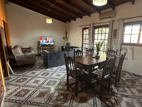 153 Entre 50 y 50 bis 900, Piso 0