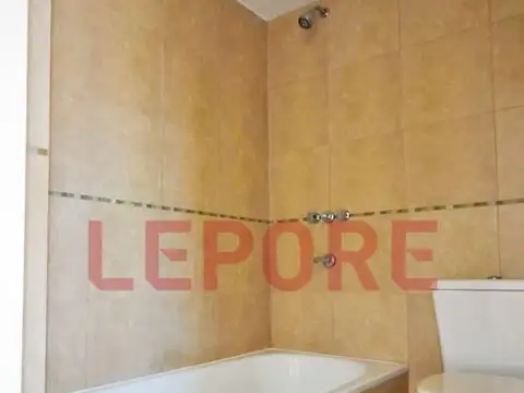 CHARCAS 4600, Piso 5