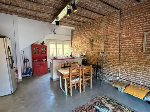 Depto Tipo Casa 3 ambientes con 2 baños