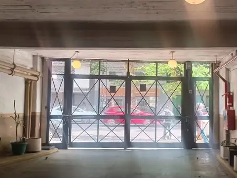 VENTA COCHERA ALMAGRO