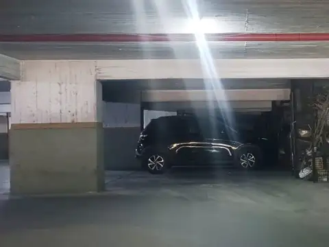 VENTA COCHERA ALMAGRO