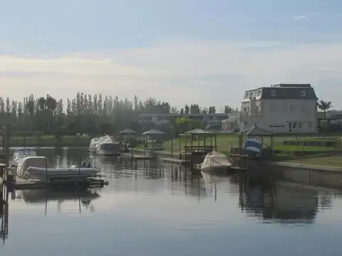 Espectacular Lote Al Rio En El Yacht Nordelta 100