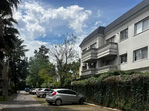 Cochera en Alquiler con acceso Horizontal