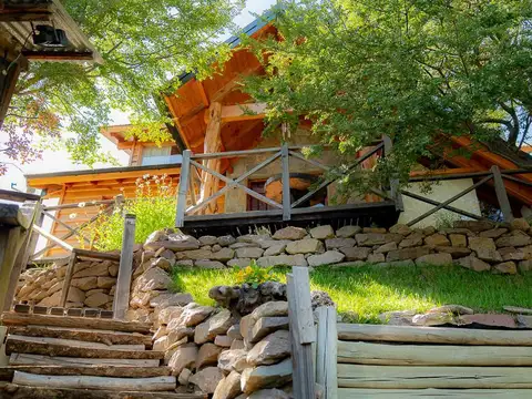 Casa en  Rio Hermoso sobre ruta 7 lagos