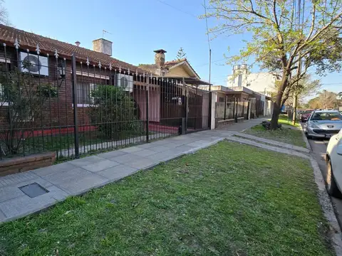 Fernandez De La Cruz 825