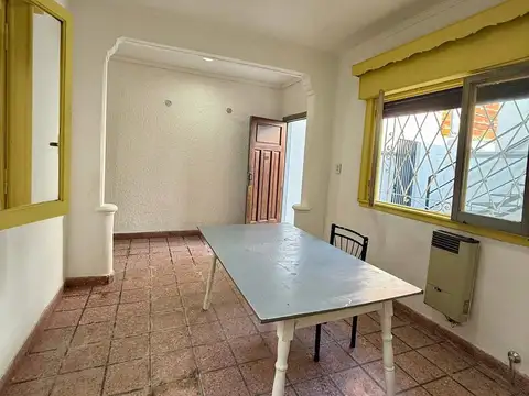 Depto Tipo Casa en Alquiler de 2 dormitorios