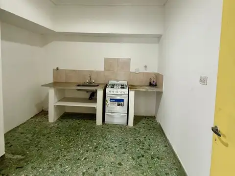 Departamento tipo casa en alquiler en Villa Dominico