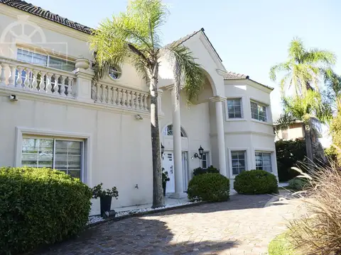 Casa en Club de Campo Hacoaj