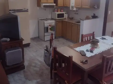 Depto Tipo Casa en Venta en Villa Luzuriaga, USD 42.000