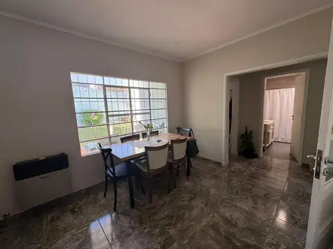 Casa 3 ambientes con 1 baño