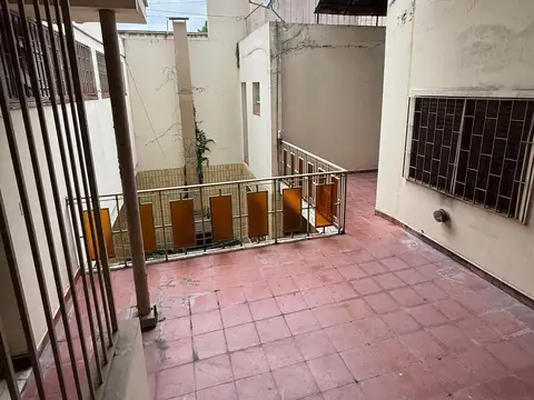 Casa 6 ambientes con 3 baños