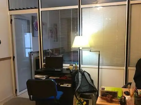 Oficina 2 ambientes con 1 baño