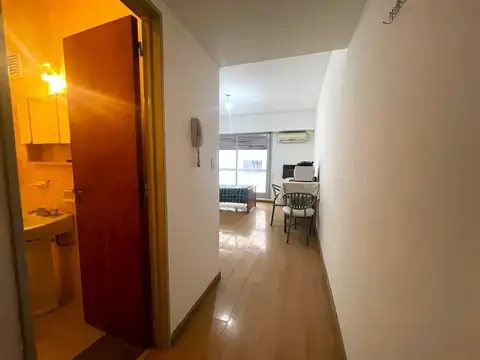 Oficina en Alquiler 50 años