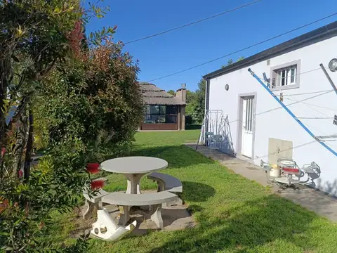 Casa 6 ambientes con 3 baños