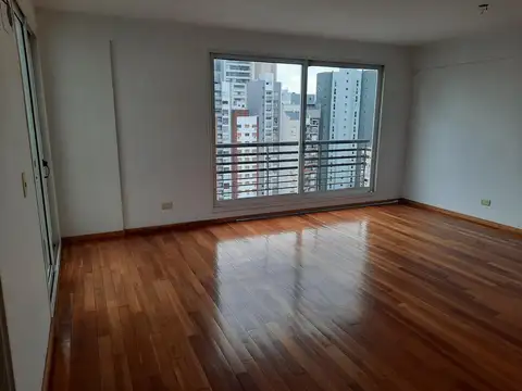 ALQ Excelente 3 ambientes esquina muy buena ubicacion