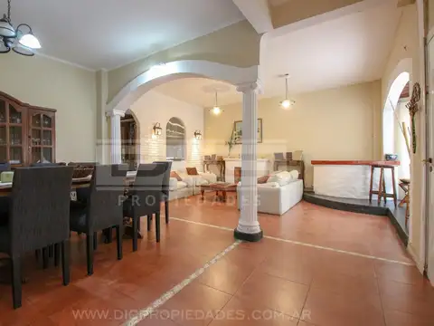 Casa en Venta de 5 dormitorios
