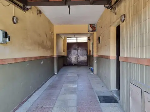 Galpon en Venta 45  mts Fondo