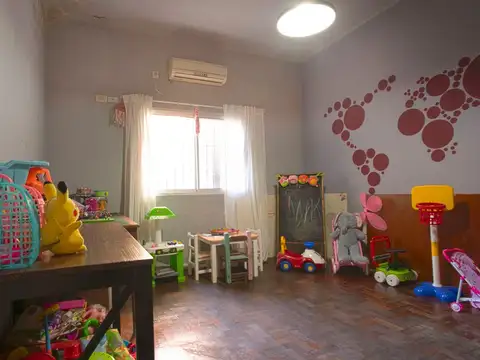 Casa 200m² - 2 plantas 4 ambientes -1 cochera