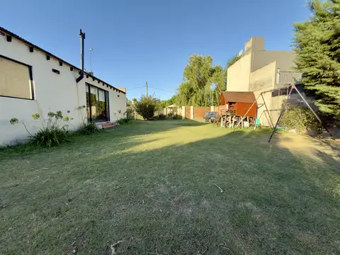 Casa En Venta En Villa Parque Sicardi