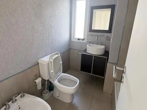 Departamento en Alquiler con 1 cocheras