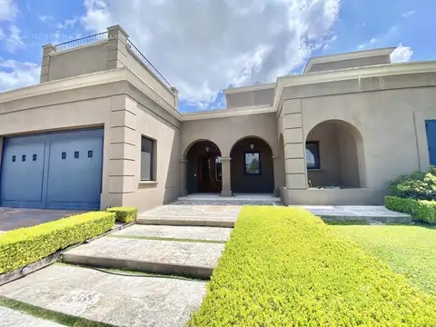 Casa en Venta de 5 dormitorios