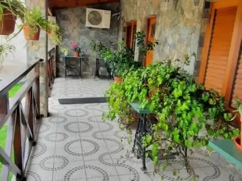 Casa en venta - 2 Dormitorios 2 Baño - 320mts2 - Tandil