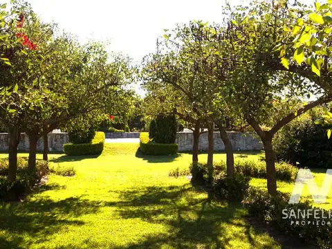 Cementerio Campanario Jardín de Paz