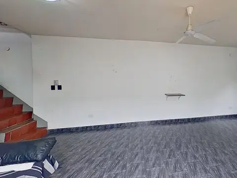 CASA VENTA TRES AMBIENTES CASEROS