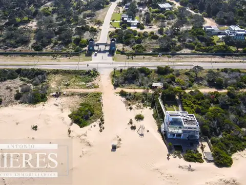 Terreno en venta sobre el mar a 3' de Jose Ignacio