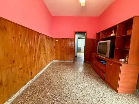 Casa 2 ambientes con 1 baño