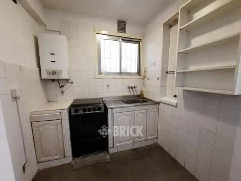 CESPEDES Y AV. ALVAREZ THOMAS - CONTRAFRENTE IMPECABLE BALCON