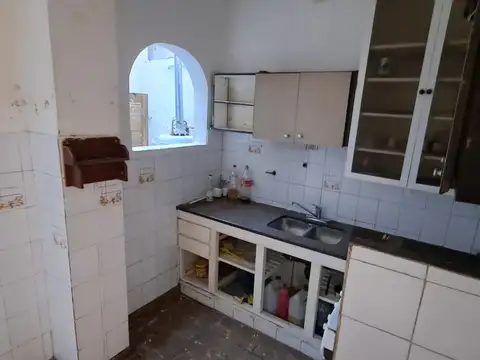 PH 4 AMB AL FRENTE - ENTRADA INDEPENDIENTE, PATIO Y ACCESO A TERRAZA CON PARRILLA