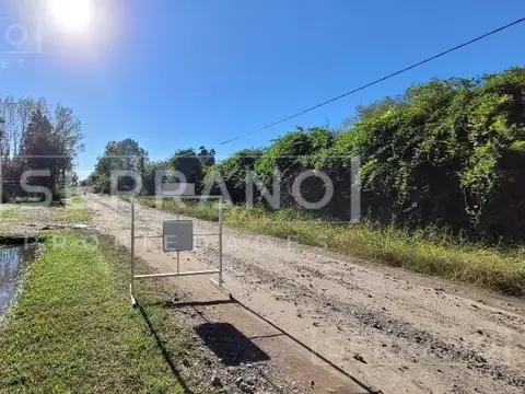 Venta de Lote Barrio Parque Exaltación. Calle Arrecifes al 200. Exaltación de la Cruz.