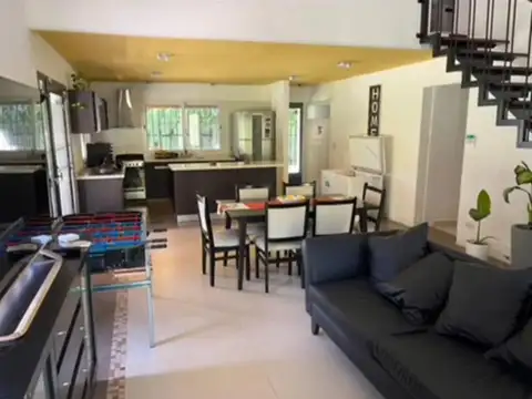 Casa 7 ambientes con 3 baños